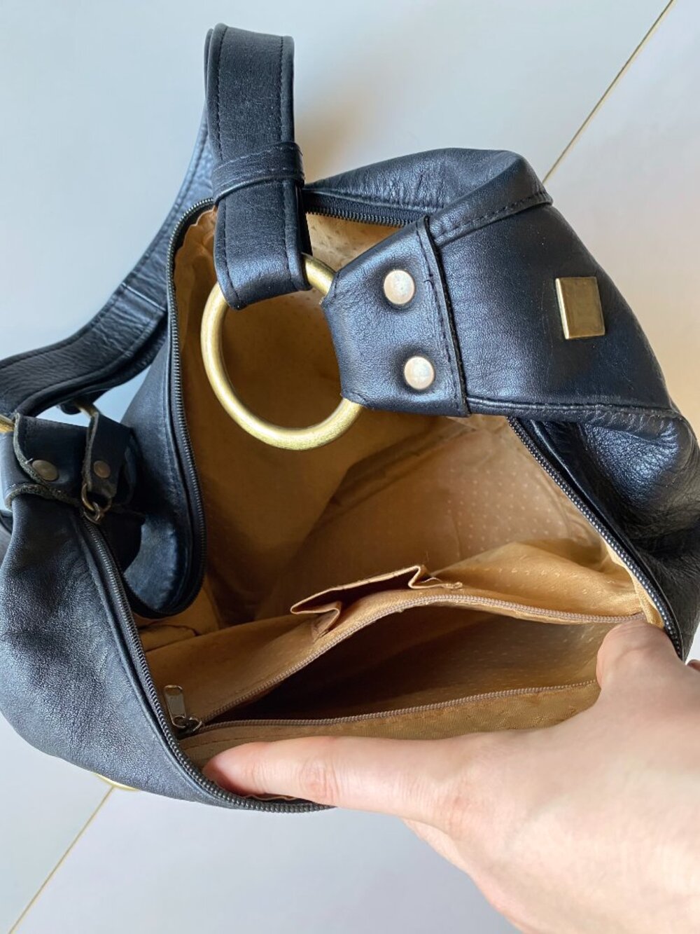 Vintage BC Black Convertible Leather Hobo Bag Shoulder, Backpack Boho - Picture 10 of 15